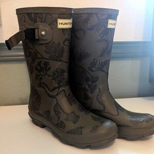 Olive Short Hunter Boots Sz 8 Forest Design